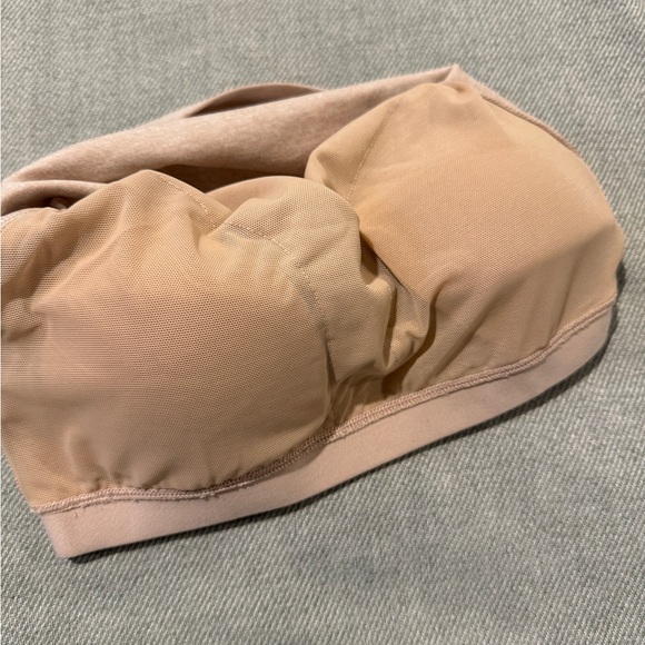 Aritzia Workout Top - Picture 4 of 4